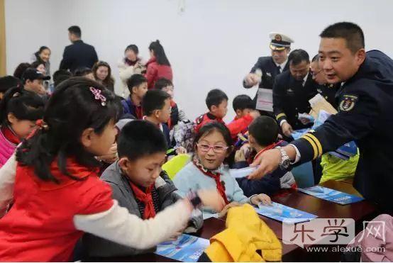 青岛嘉峪关学校童行途中寒假研学乐享假期